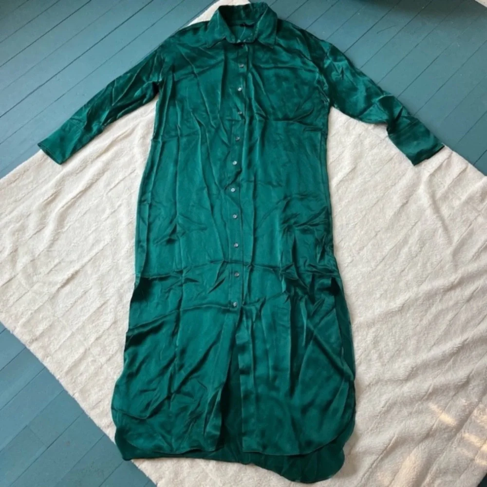 ❌SOLD❌ Banana Republic NEW Muse Silk Maxi Shirtdress in Emerald Green size L - Picture 4 of 17
